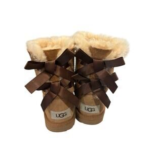 UGG, Bailey Bow II, Girl's/Kids Boots, Chestnut, S/N 1017394T, Size US 10